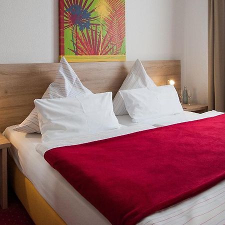 Hotel Koenig Remscheid Kamer foto