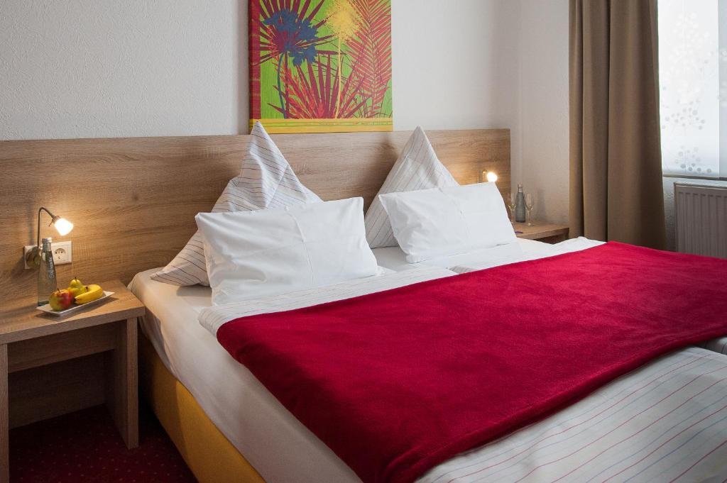 Hotel Koenig Remscheid Kamer foto
