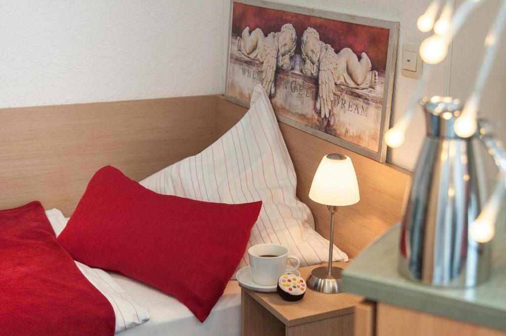 Hotel Koenig Remscheid Kamer foto
